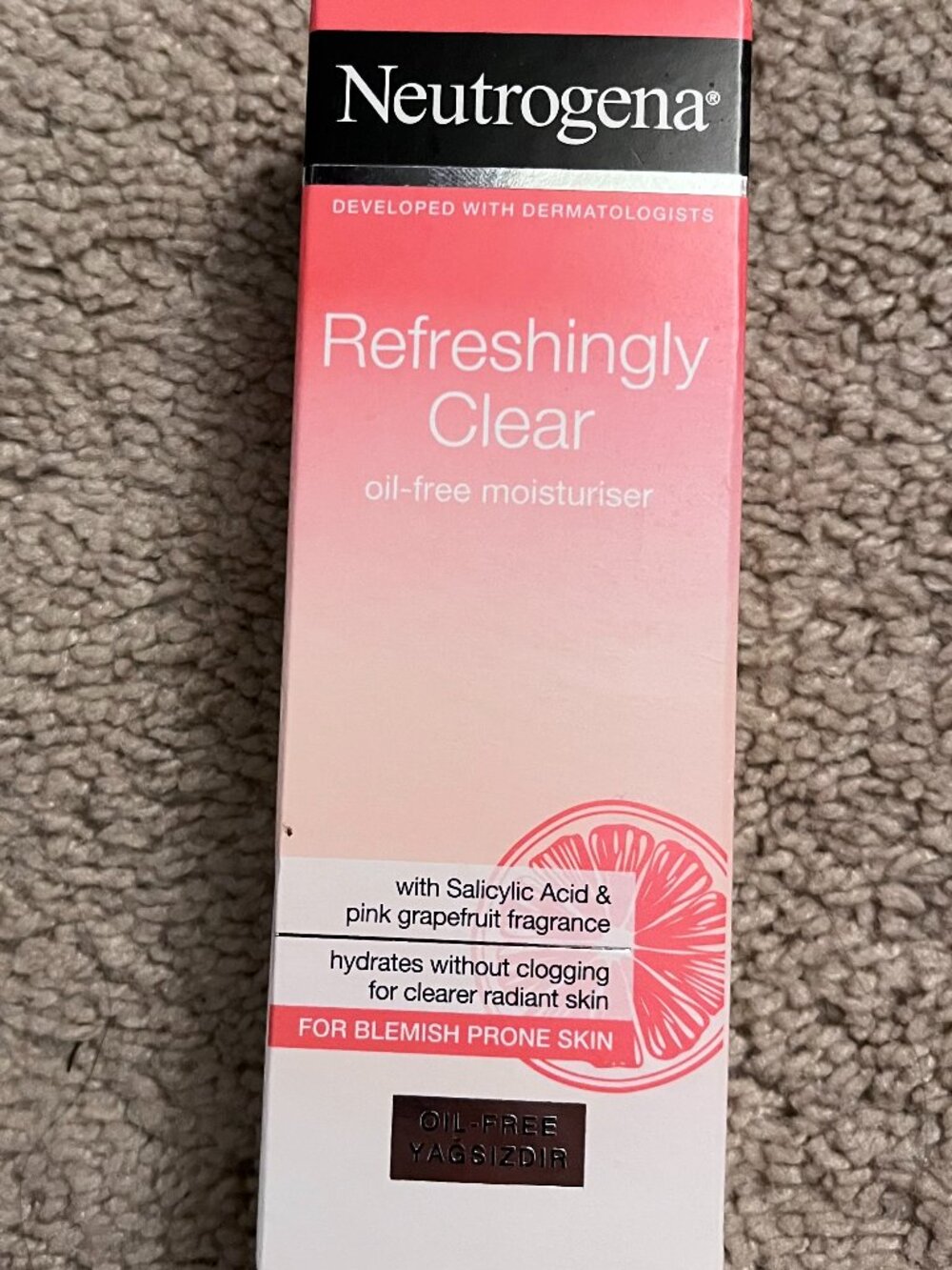 SEALED IN BOX NWT Neutrogena Refreshingly Clear Oil Free Face Cream